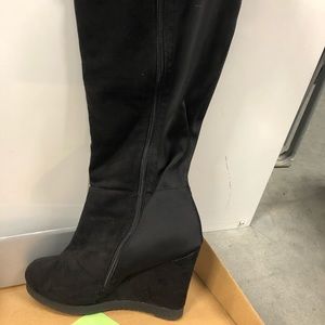 Lane Bryant city suede knee high boots 8W Black